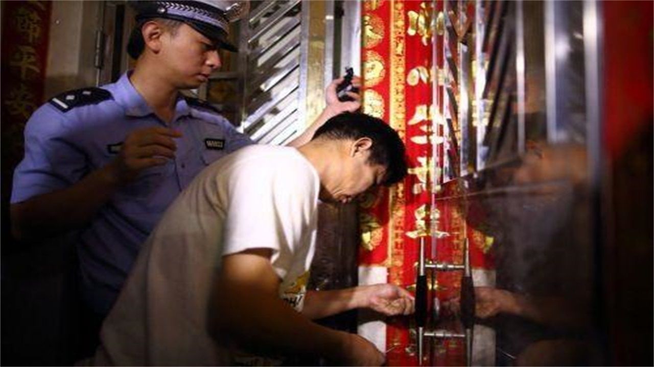 昌都地区请开锁师傅开了锁后，师傅为什么一般都不进门，就算主人请也不进去？